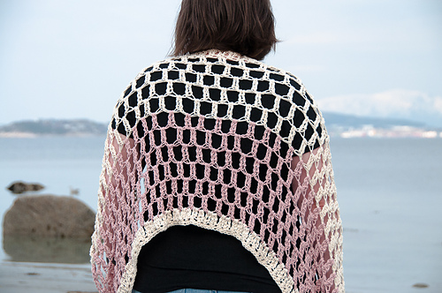 Airy Shrug photo 4