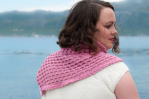 Soft Easy Shawl photo 5