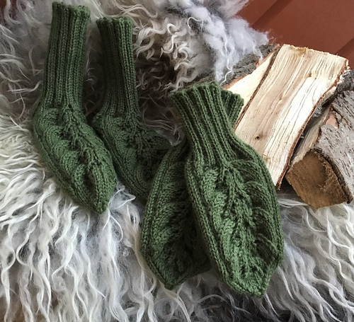 Votter og sokker til barn - Anne-Lise Rørdal