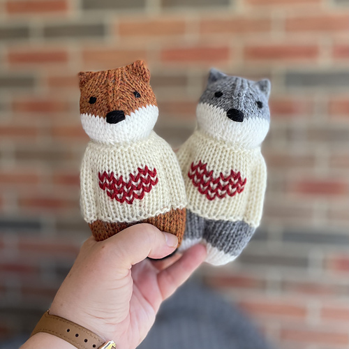 Ravelry: Love, Fox & Wolf pattern by Esther Braithwaite