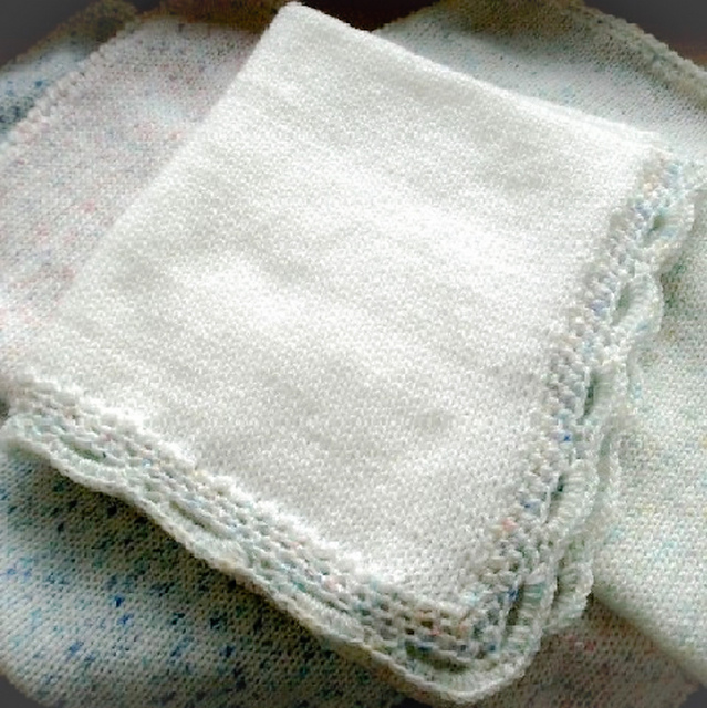 Ravelry Cuddle Blanket pattern by Esther Kate