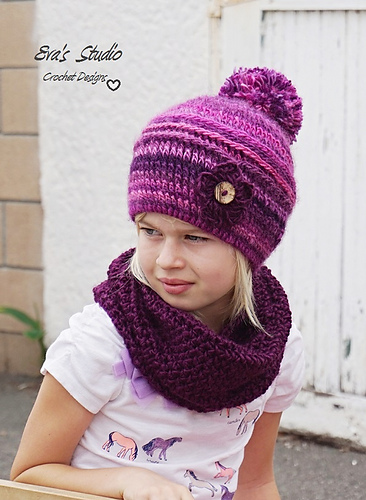 小物 Hand-made Crochet Beanie & Neck Warmer Hand Warmer Beanie: Crochet Beanie with Hand Warmers