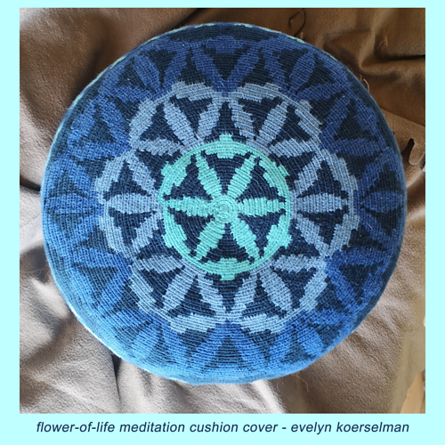 Ravelry floweroflife meditation cushion cover pattern by Evelyn