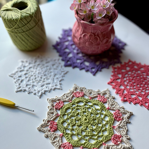 Spring Snowflake Mini Doily photo 2