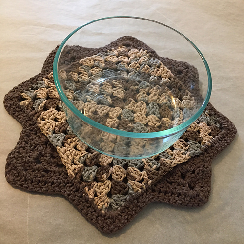 Ravelry Tipsy Granny Trivet pattern by Rebecca Mattison