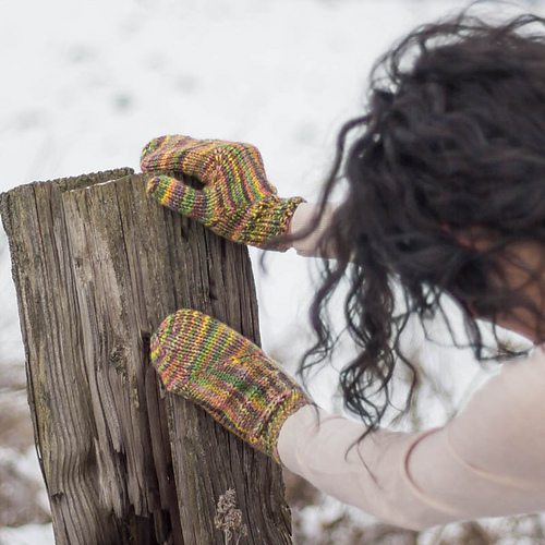Ravelry Block Mittens pattern by Jenise Hope