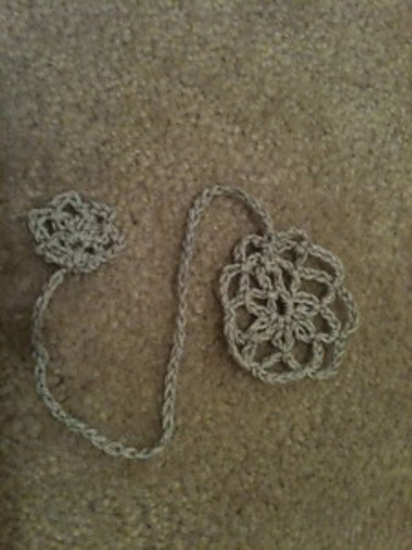 Easy Flower Bookmark photo 1