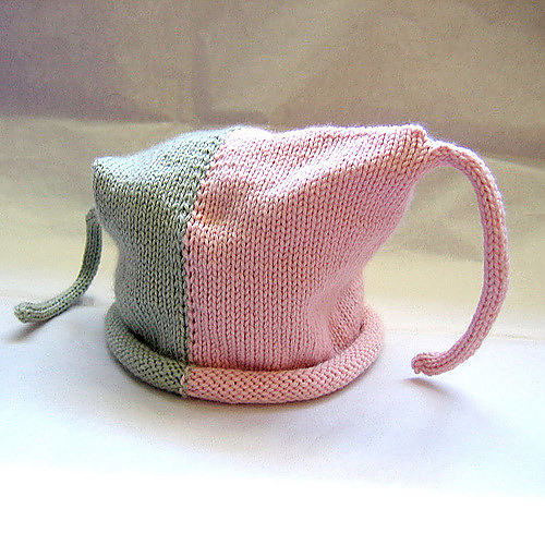 Ravelry Top Knot Hat pattern by Katie Ahlquist