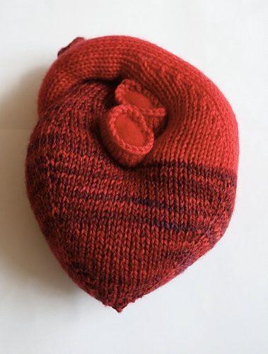 Ravelry: Heart pattern by Kristin Ledgett