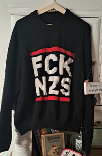 sweater made by [jakobskleider](/people/jakobskleider) 