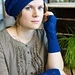 Blue Laurel Hat and Fingerless Mitts pattern 
