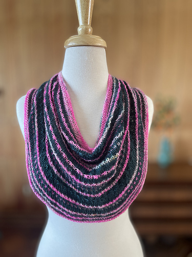 Collins Cowl - Laura Dobratz