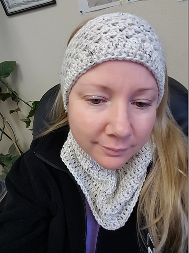 Textured Ear-Warmer & Neck-Warmer photo 2