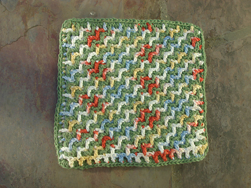 ZigZagging Reversible Hot Pad or Dishcloth photo 4