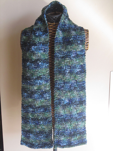 Fuzzy Wuzzy's Basketweave Scarf photo 1