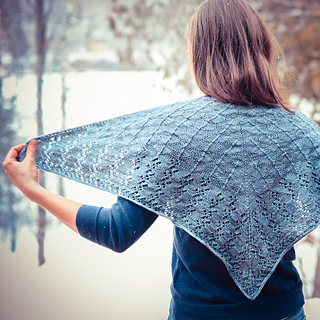 Ravelry: Rainy Night Shawl pattern by Gabrielle Vézina