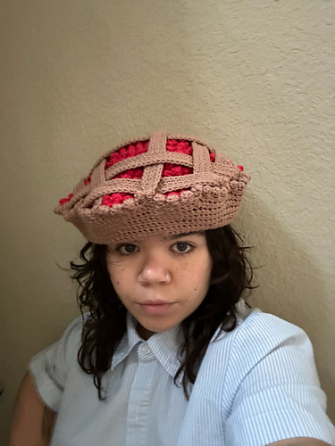 Pie beret and purse photo 6