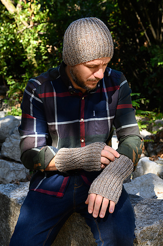 Men's Hat + Mitts Set photo 1