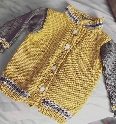 Ravelry: Back to School Kids Jacket pattern by Sandra Magalhães