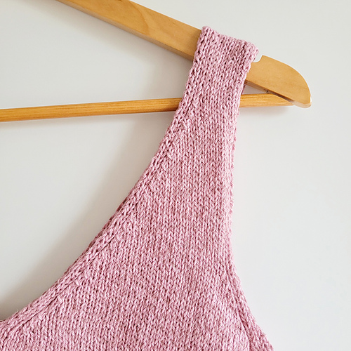 Ravelry Tip Top Tank pattern by Emily Bolduan