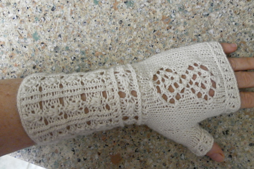 Palm Surprise Fingerless Mitts photo 2