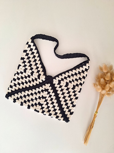 Tre granny square-vesker - Marie Bruandet
