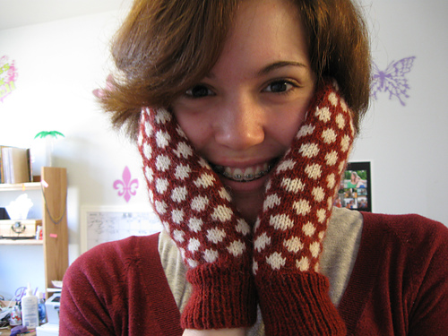 Polka Dot Mittens photo 1
