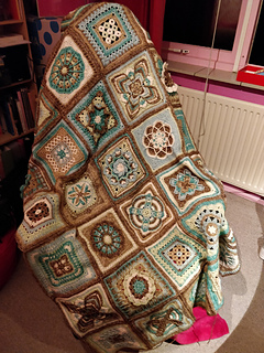 Joined, no border yet.