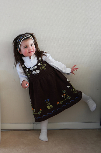 Stor Senja-inspirert Festdrakt 3-8 år - IngriPingri- Design laget av Ingrid Gamst