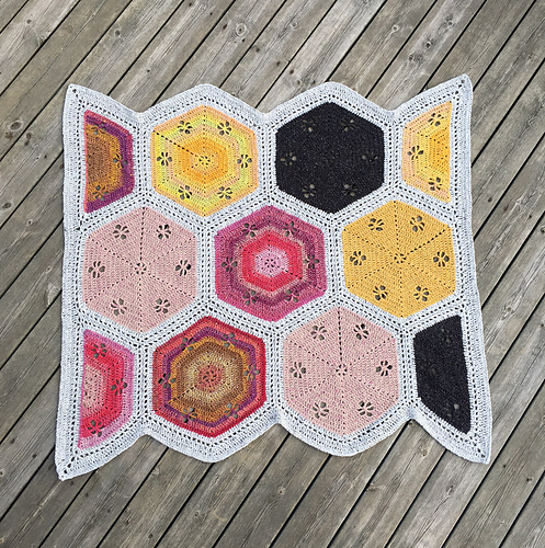 Spring Garden Hexie Blanket photo 4