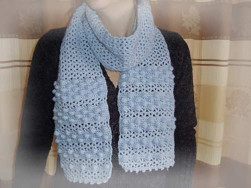 V-Stitch and Bobble Scarf and Gloves photo 2