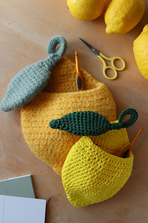 Different yarns change the size of the basket - the biggest is in felted wool and the smaller in Aran-weight cotton.