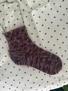 knitter: @stitchesbydeeboo