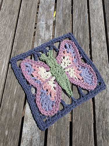 Flutter Around Shawl and Square