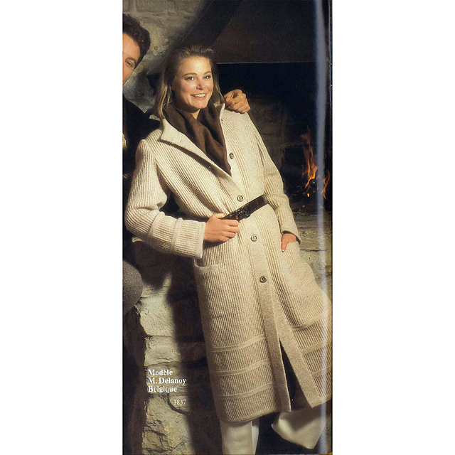 3837 Lady's coat