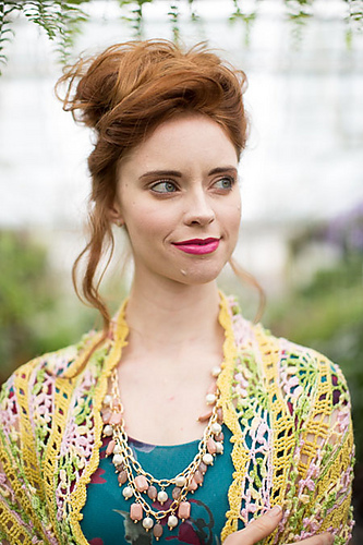 Ravelry: Tianna Wrap pattern by Daniela Nii