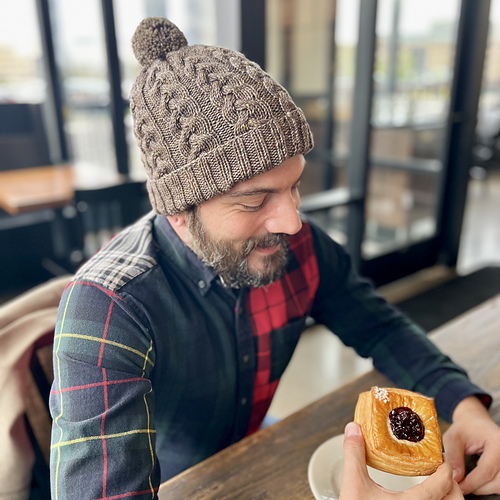 Como Braided Cable Hat