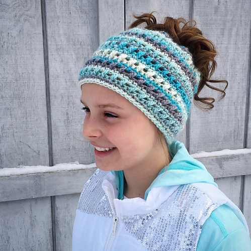 Pony Tail Messy Bun Beanie Pattern Pony Tail Messy Bun  display picture 3