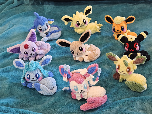 Cozy Eevee and Eeveelutions