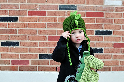 Stilig dinosaur-lue - 2013 Classy Crochet