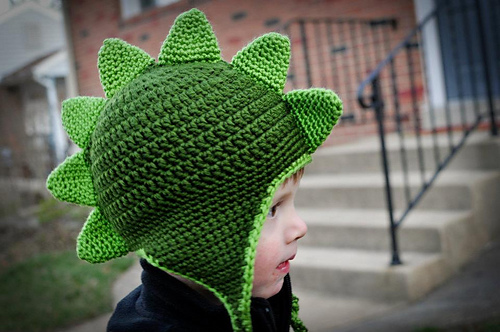 Stilig dinosaur-lue - 2013 Classy Crochet