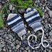 Teeny-tiny Knit Mitts photo 4