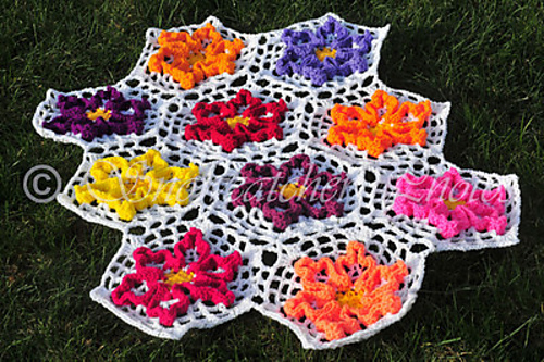Wiggle Flower Motif and Afghan photo 2