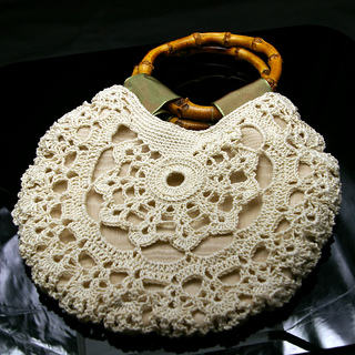 Ravelry: moonbell's Vintage Style Bangle Purse