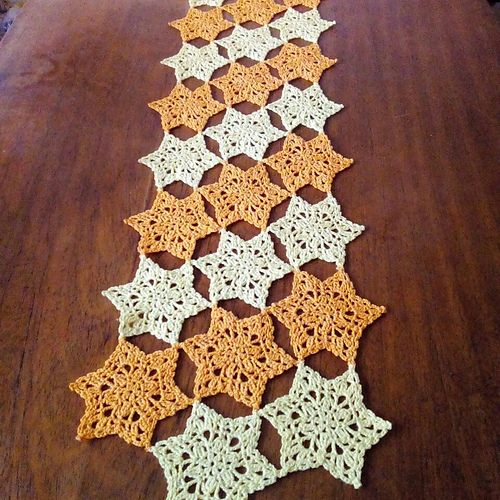Snowflake Table Runner photo 2