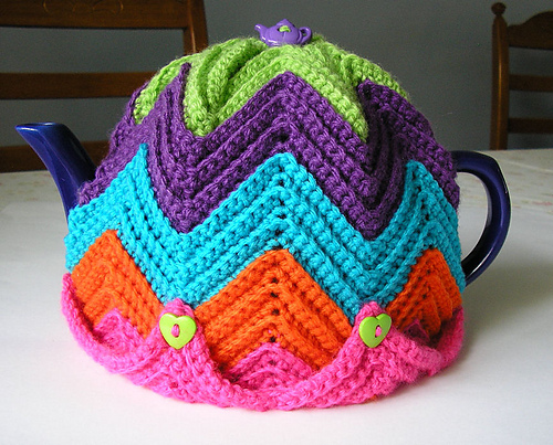 Easy Ripple Tea Cosy