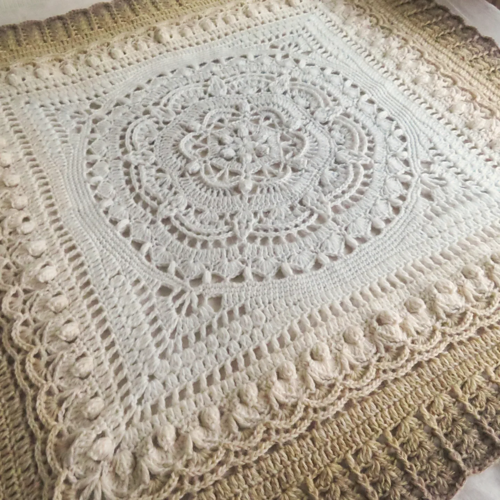 フラワーガーデンマンダラブランケット Ravelry: Flower Mandala Blanket pattern by Aki Kasaishi