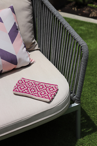 Maze Pouch (Cosmetic Bag) photo 2