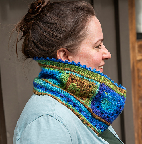 One-Braid Modular Crochet Cowl