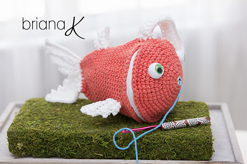 Fish Wristlet Yarn Holder Bag photo 1